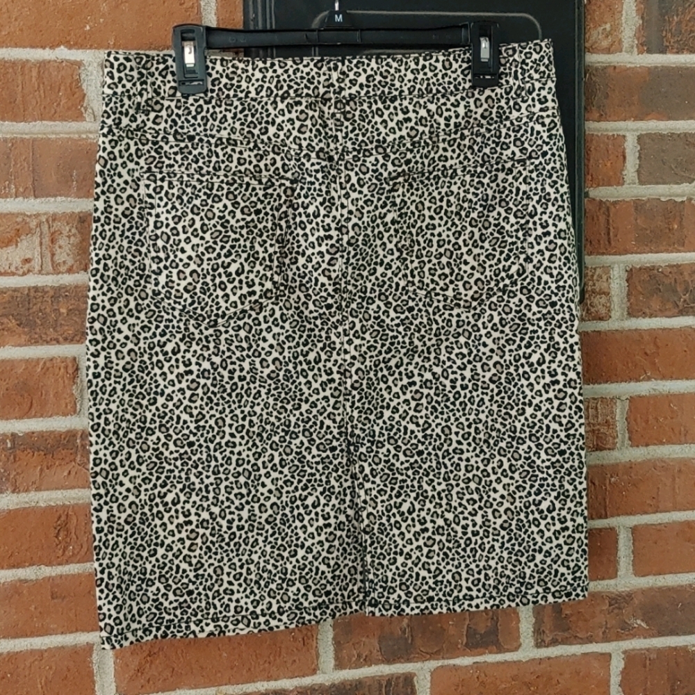 d.jeans Animal Print Skirt Size 10 - Picture 2 of 6